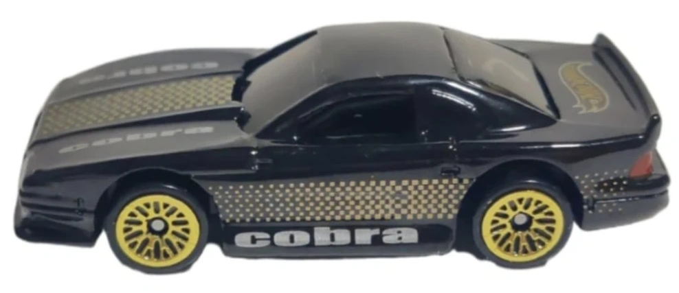 2003 Mustang Black: No Package: Image 3