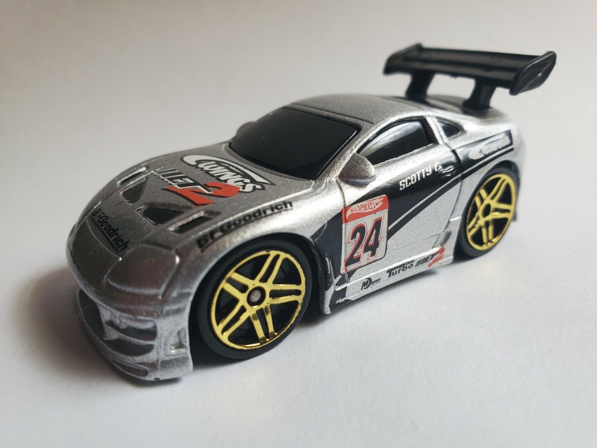2004 Tooned Toyota Supra Silver: Image 2