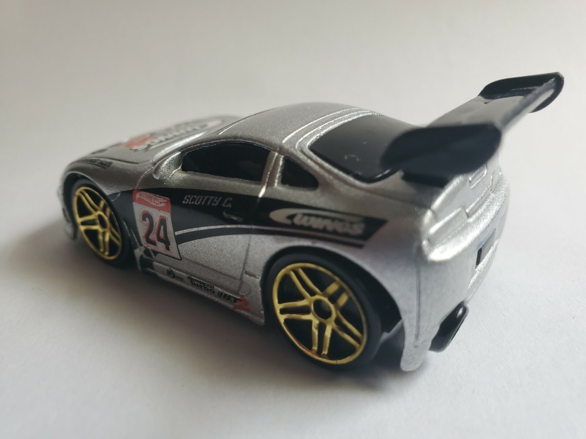 2004 Tooned Toyota Supra Silver: Image 4