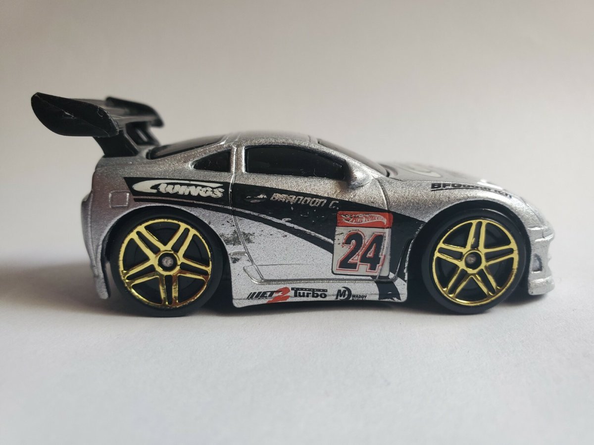 2004 Tooned Toyota Supra Silver: Image 5