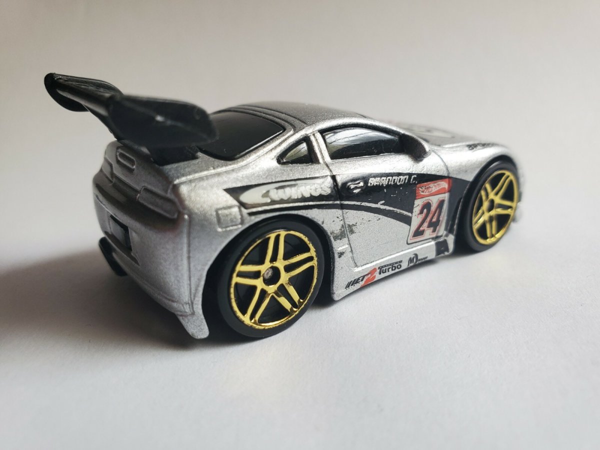 2004 Tooned Toyota Supra Silver: Image 9