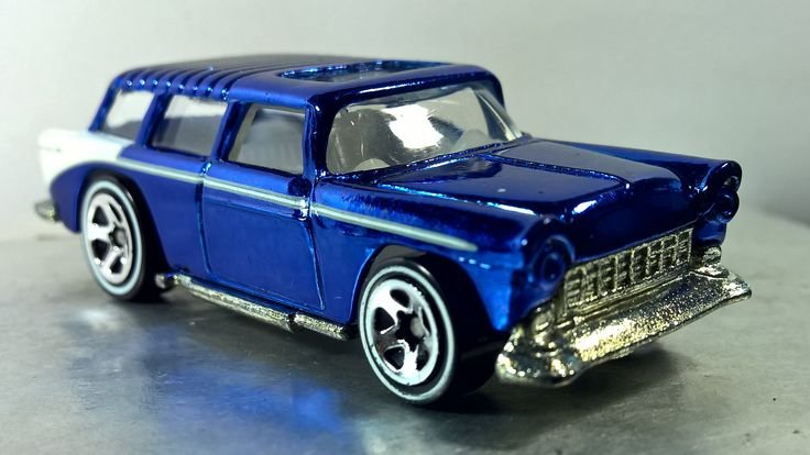 2005 Chevy Nomad Black: Image 2