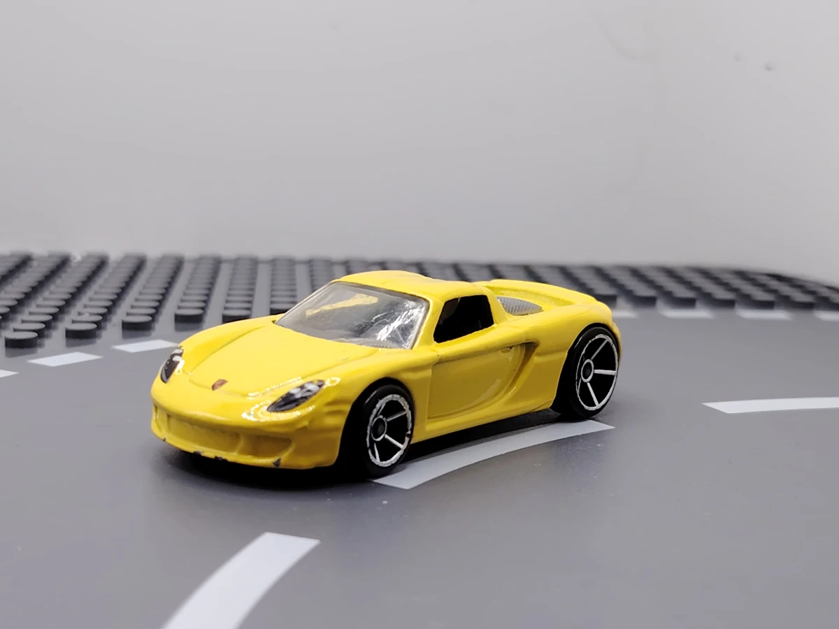 2006 Porsche Carrera GT Yellow: No Package: Image 2