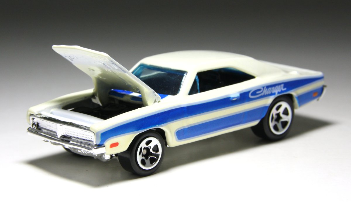 2007 1969 Dodge Charger White: Image 3