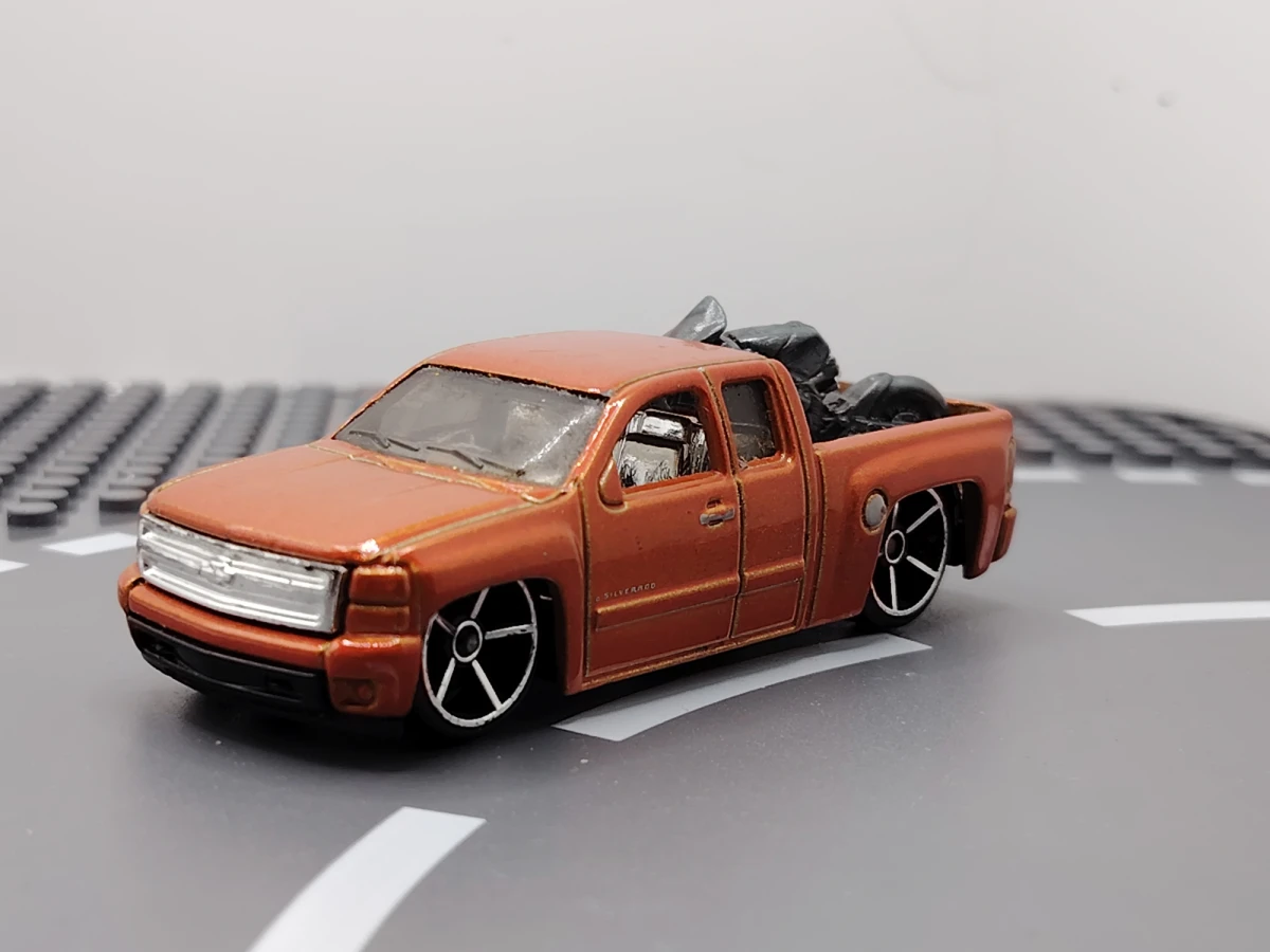2007 Chevy Silverado Orange: No Package: Image 2
