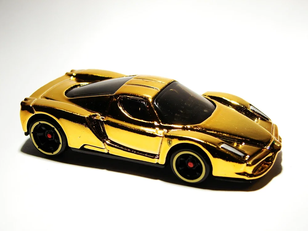 2007 Enzo Ferrari Gold: Image 2