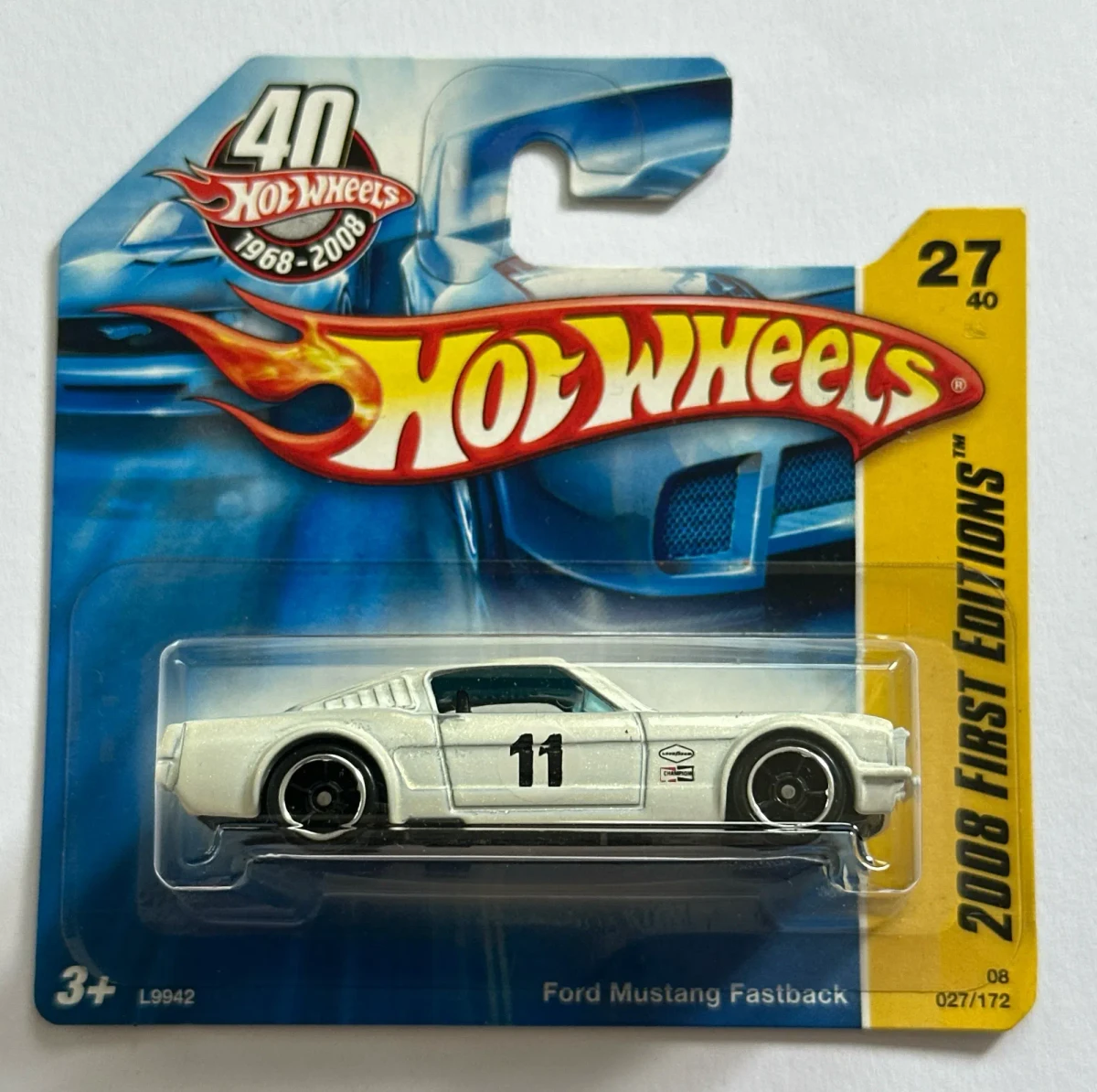 2008 65 Mustang Fastback White: Short: Image 2
