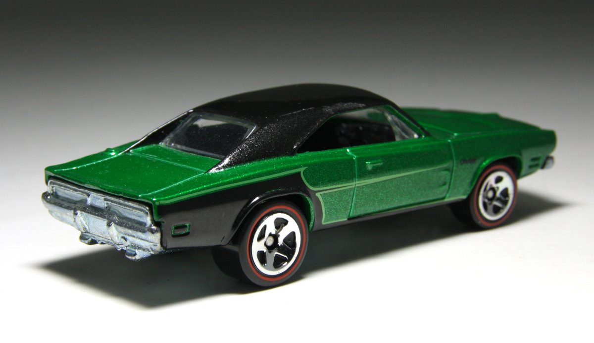 2008 69 Dodge Charger Green: Image 2