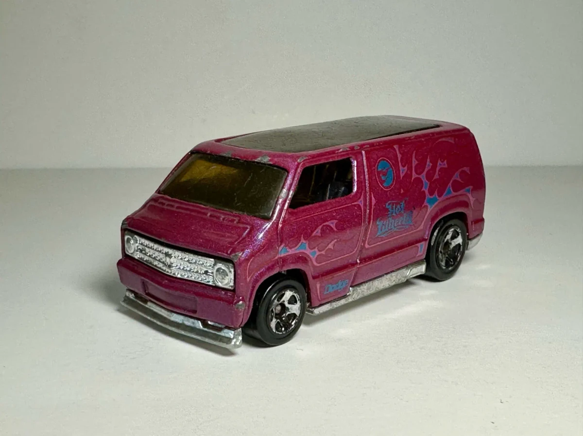 2008 Custom '77 Dodge Van Pink: No Package: Image 2