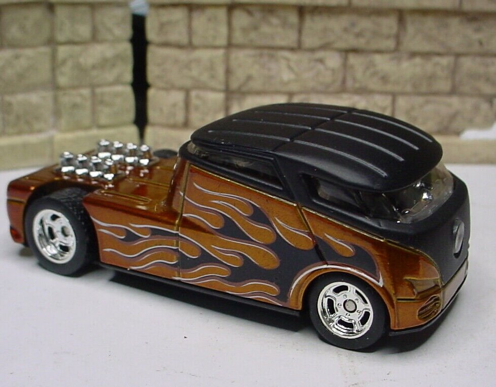 2008 Qombee Bronze: Image 4