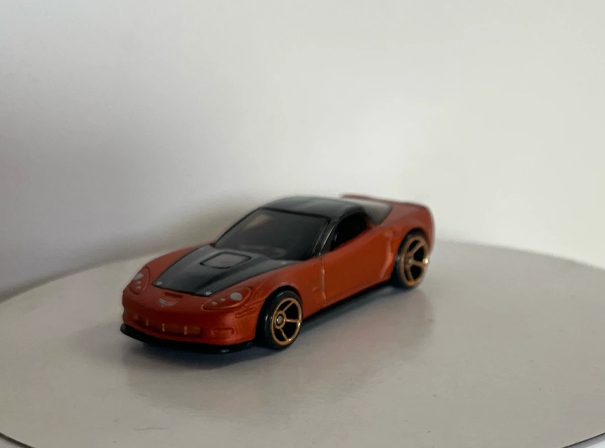 2009 09 Corvette ZR1 Orange: No Package: Image 3