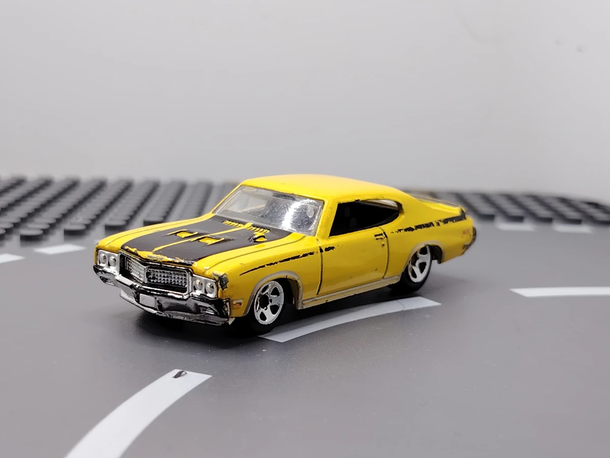 2009 70 Buick GSX Yellow: No Package: Image 2