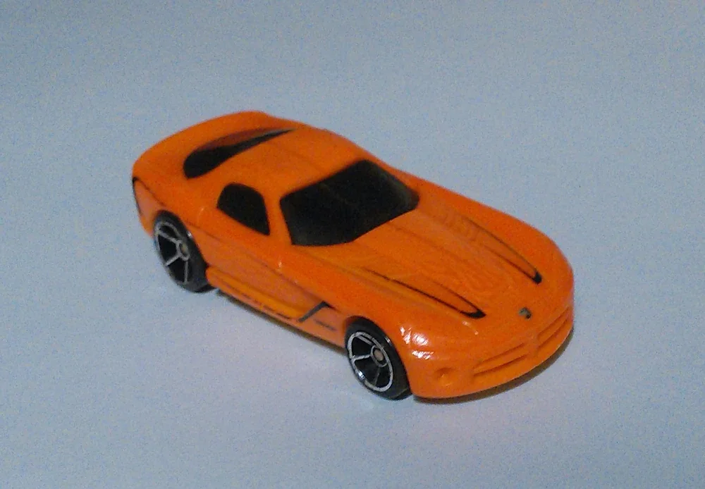 Hot Wheels 2006 Dodge Viper Coupe
