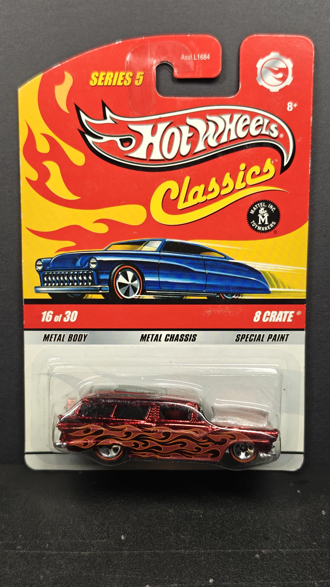 2009 8 Crate Red: Long (US): Image 2