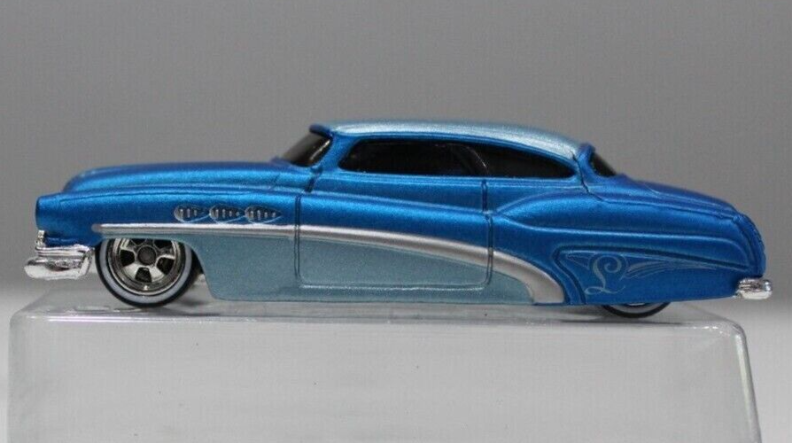 2009 So Fine Blue: Image 5