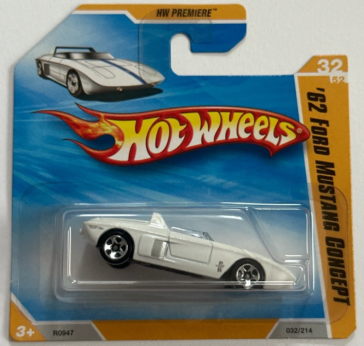 2010 62 Ford Mustang Concept White: Short: Image 2