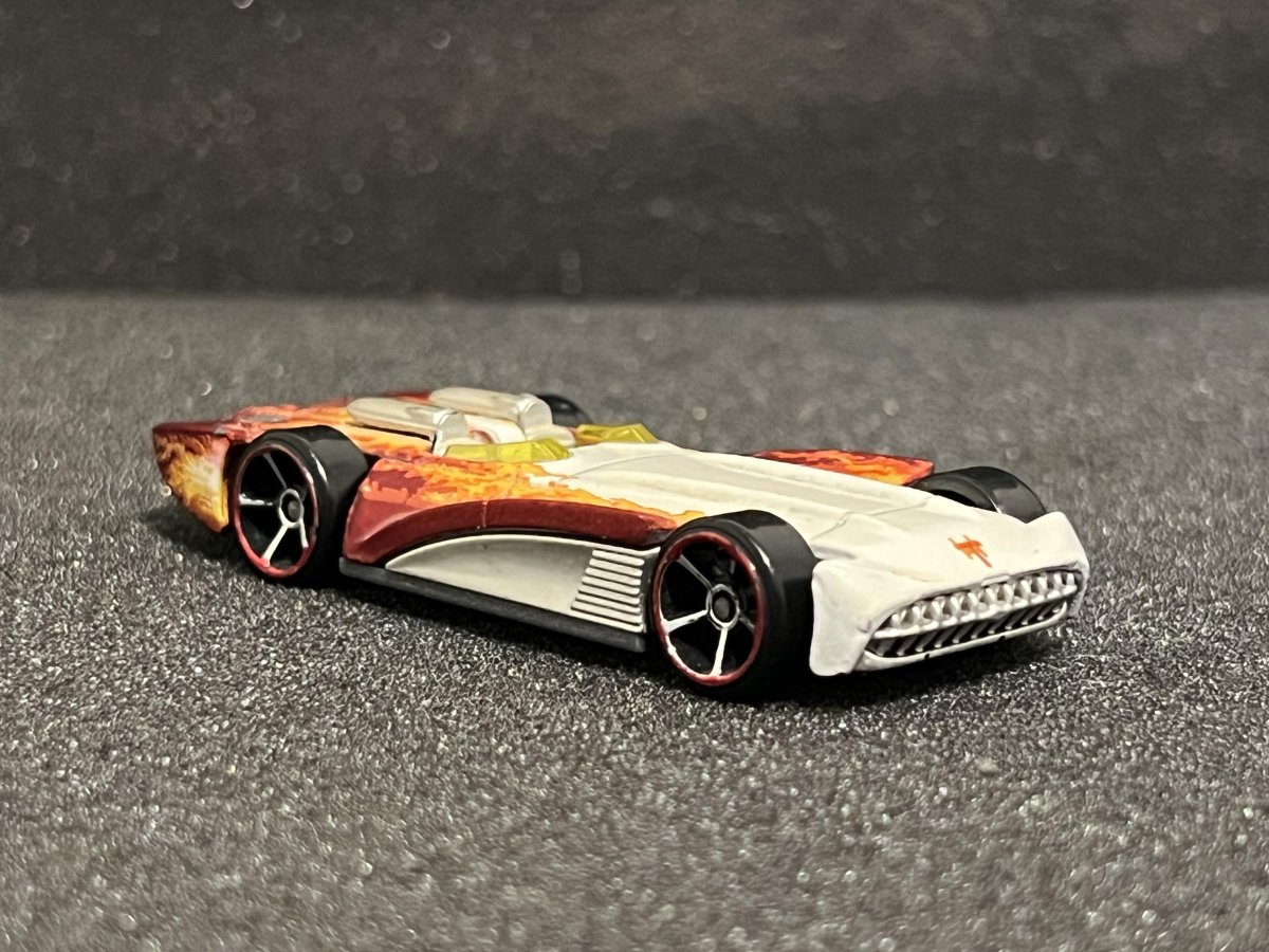 2010 Chevroletor Red: Image 3