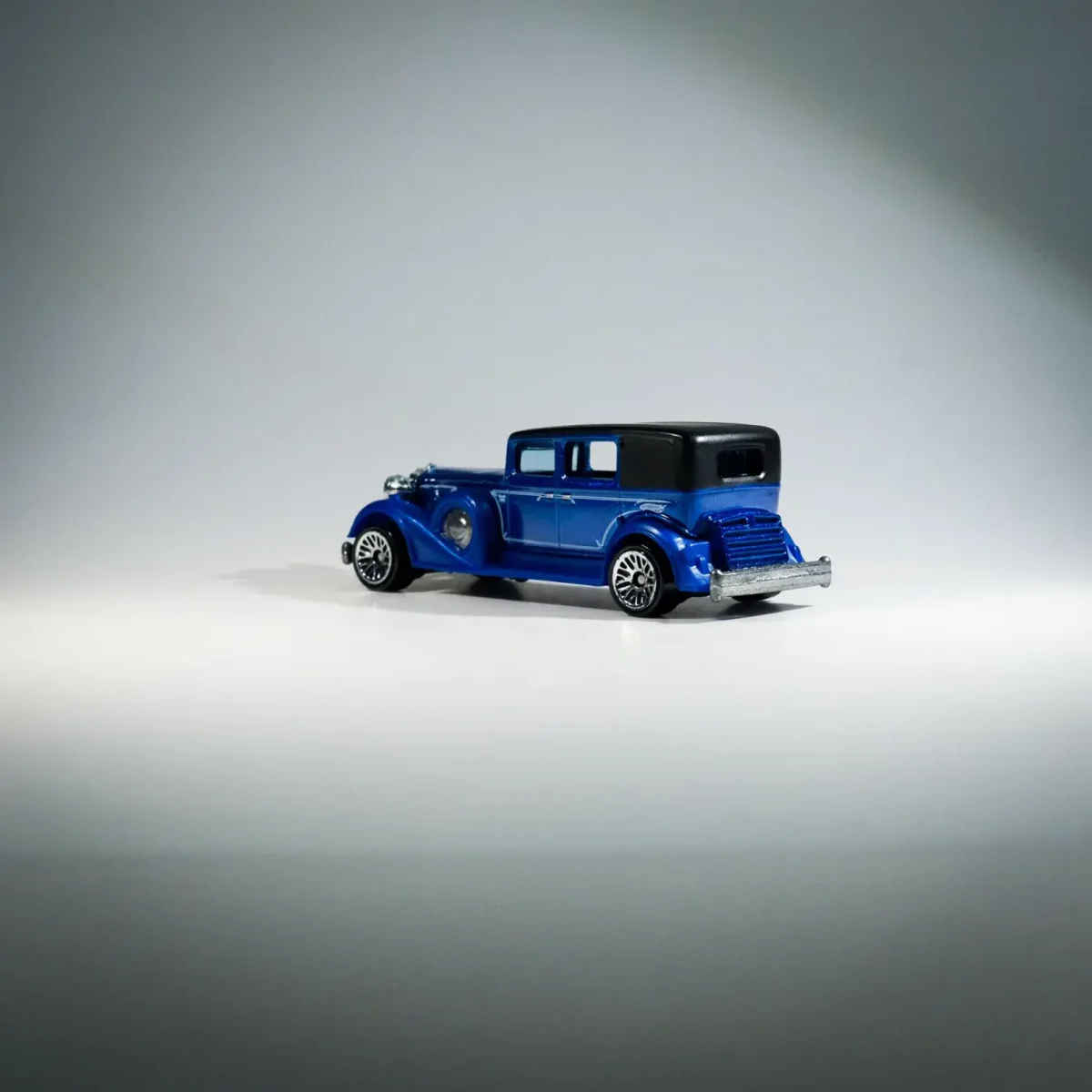 2010 Classic Packard Blue: Image 7