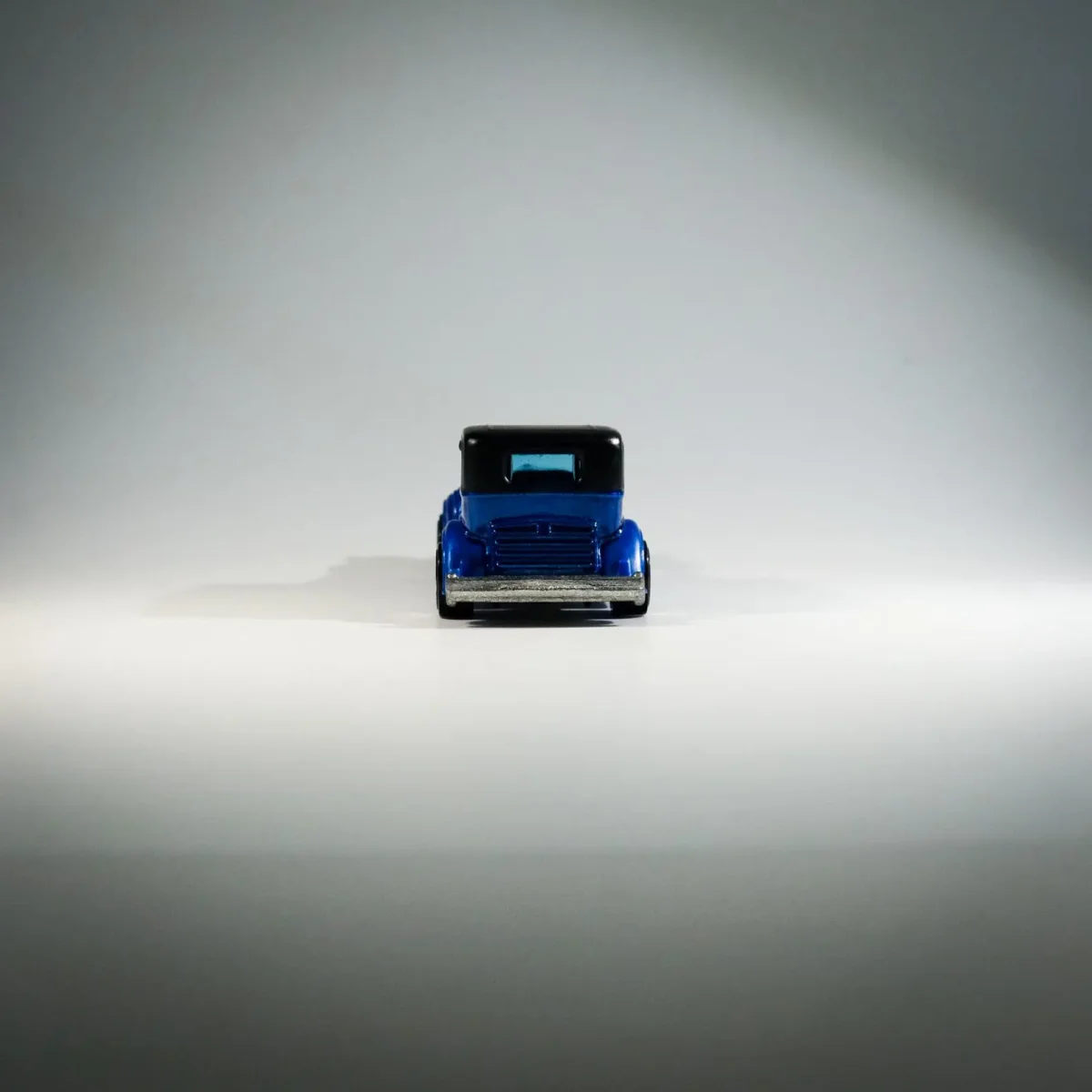2010 Classic Packard Blue: Image 6