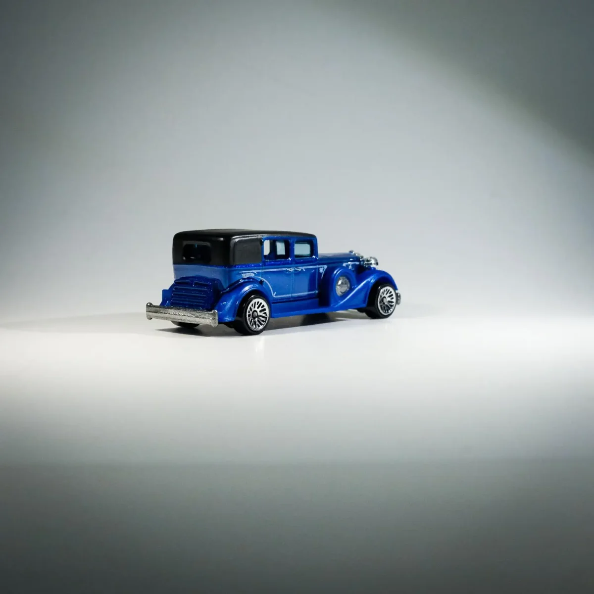 2010 Classic Packard Blue: Image 5