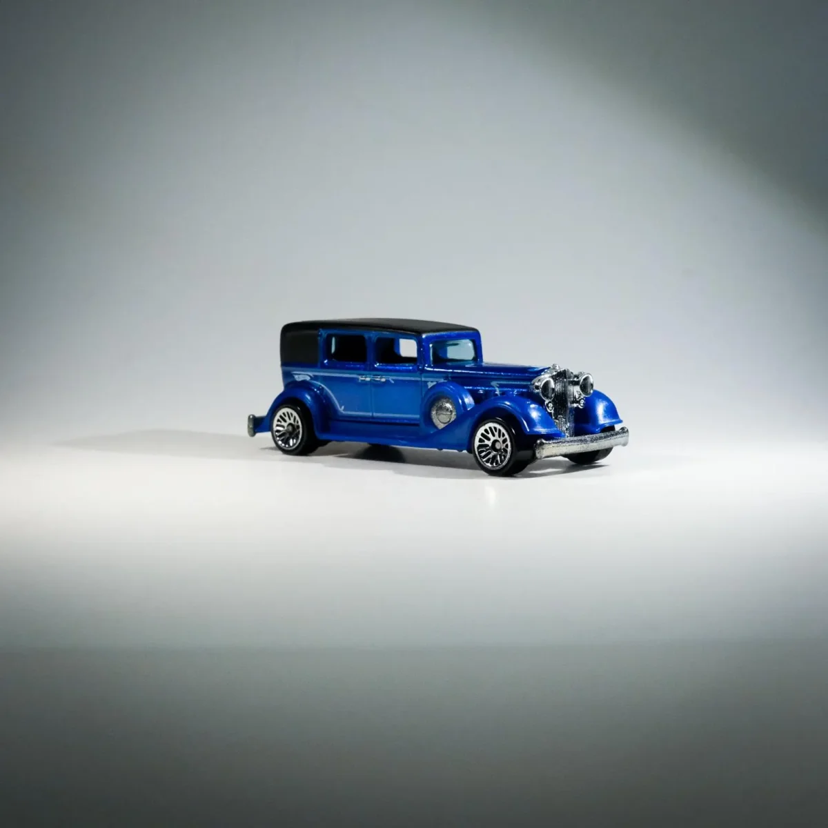 2010 Classic Packard Blue: Image 9