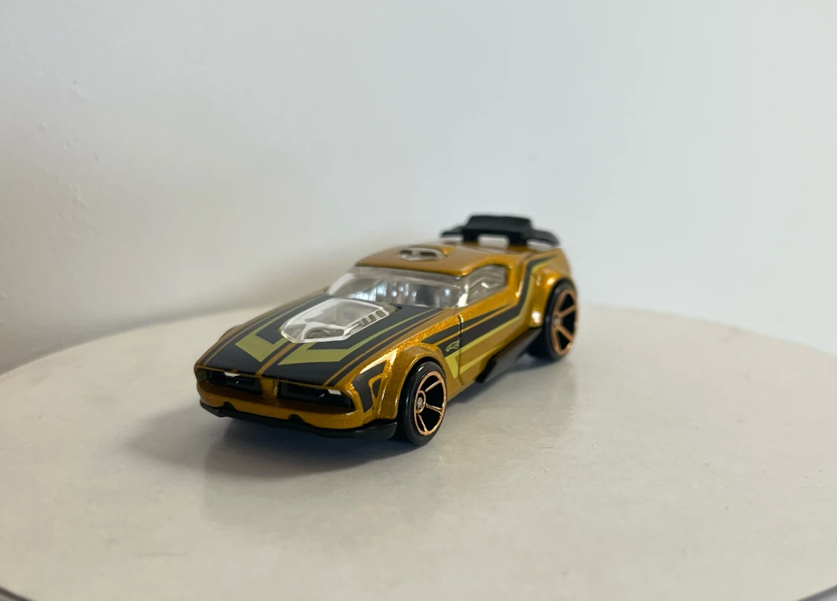 2010 Fast Fish Gold: No Package: Image 3