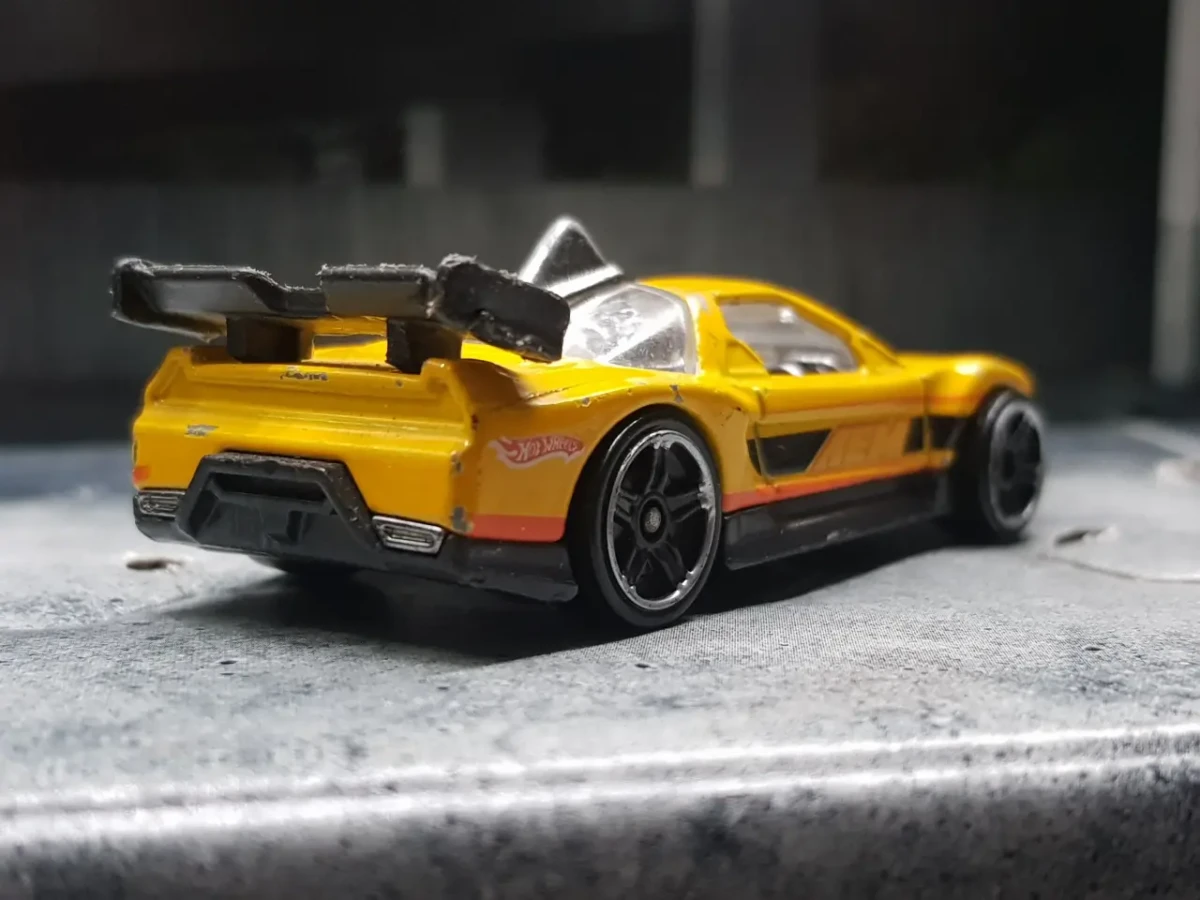 2011 Acura NSX Yellow: No Package: Image 4