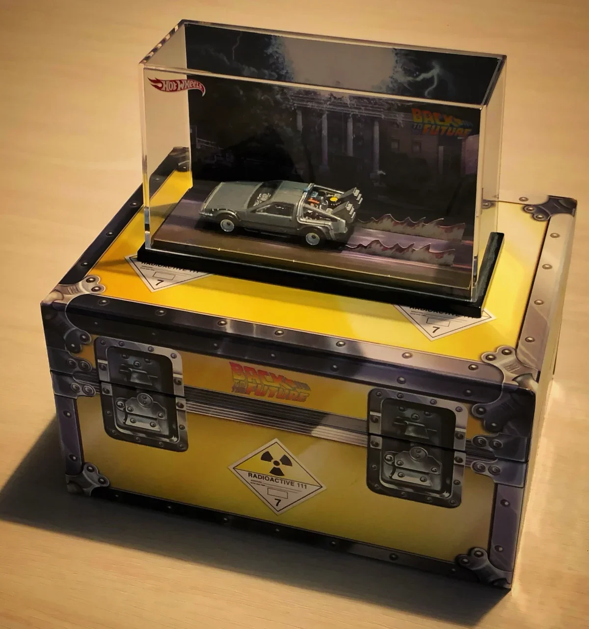 Hot Wheels Back To The Future Time Machine