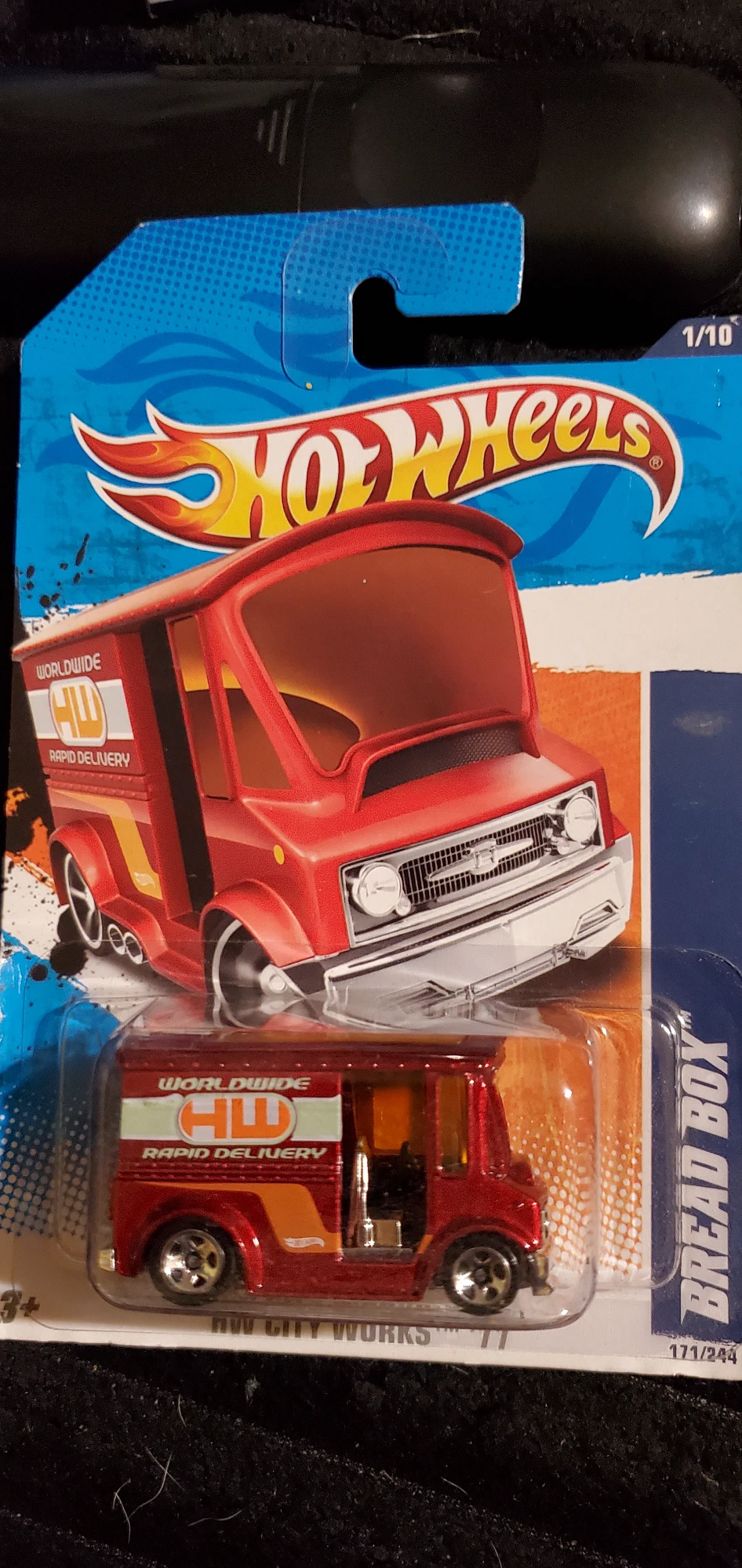 2011 Bread Box Red: Long (US): Image 2