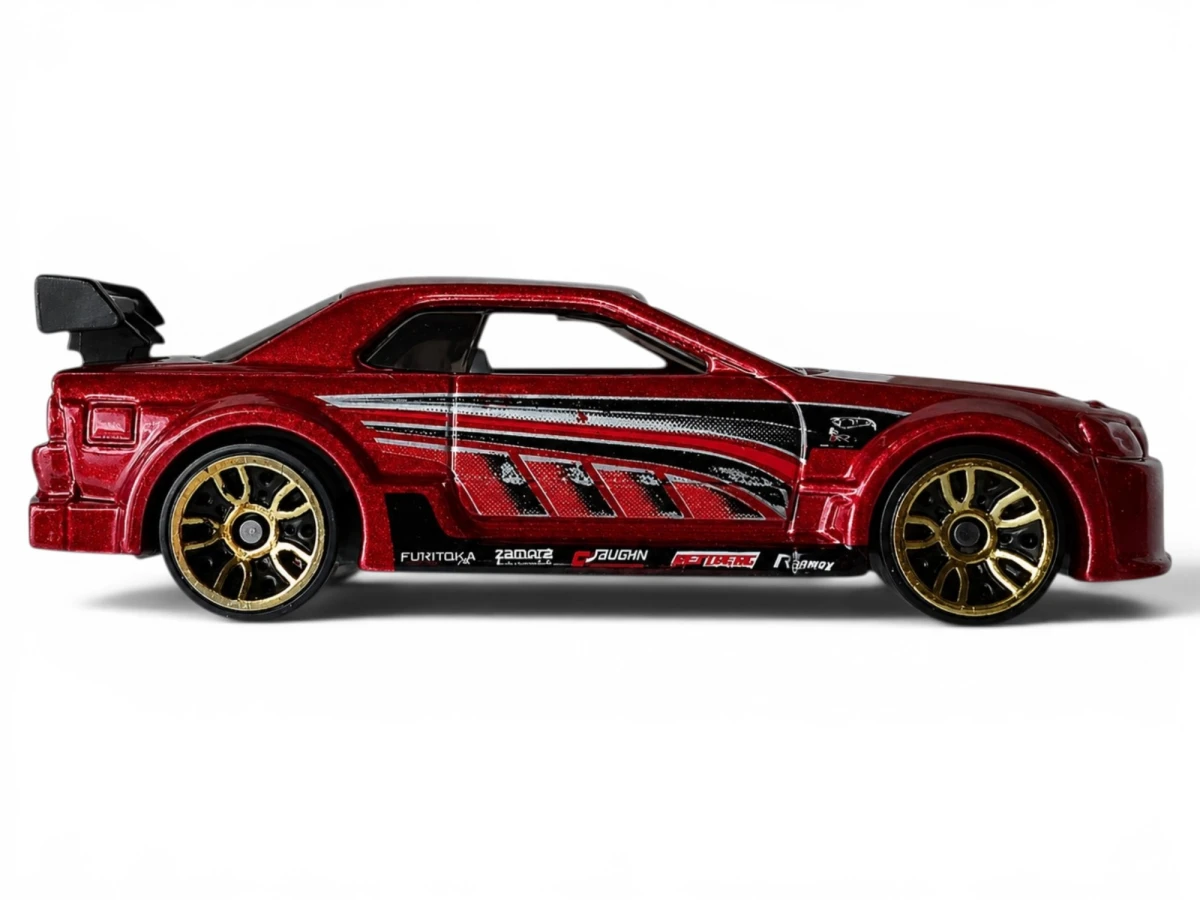2011 Nissan Skyline GT-R (R32) Red: No Package: Image 2