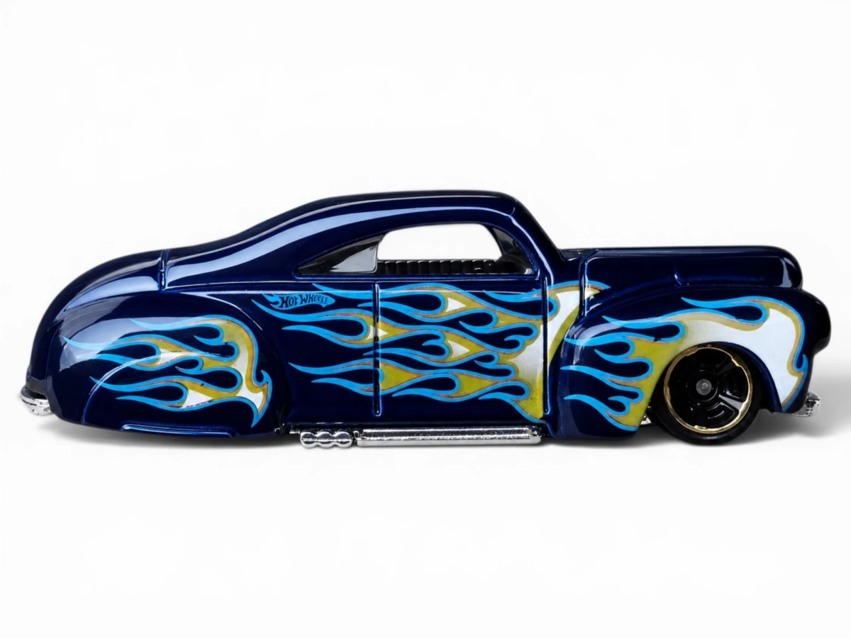 2011 Tail Dragger Blue: No Package: Image 2