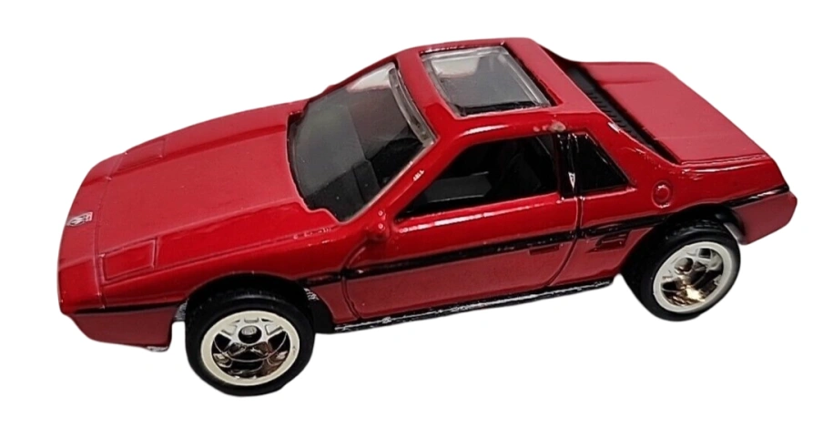 2012 Pontiac Fiero 2M4 Red: No Package: Image 2