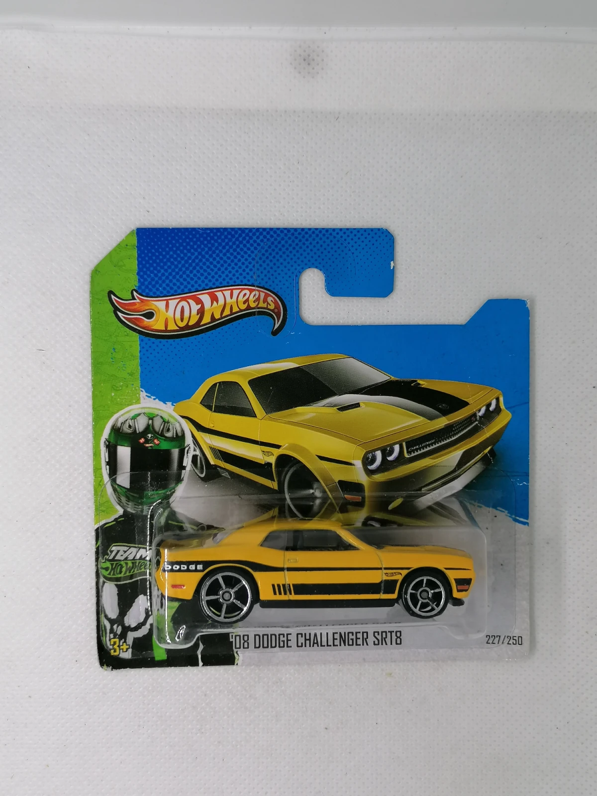2013 08 Dodge Challenger SRT8 Yellow: Short: Image 2