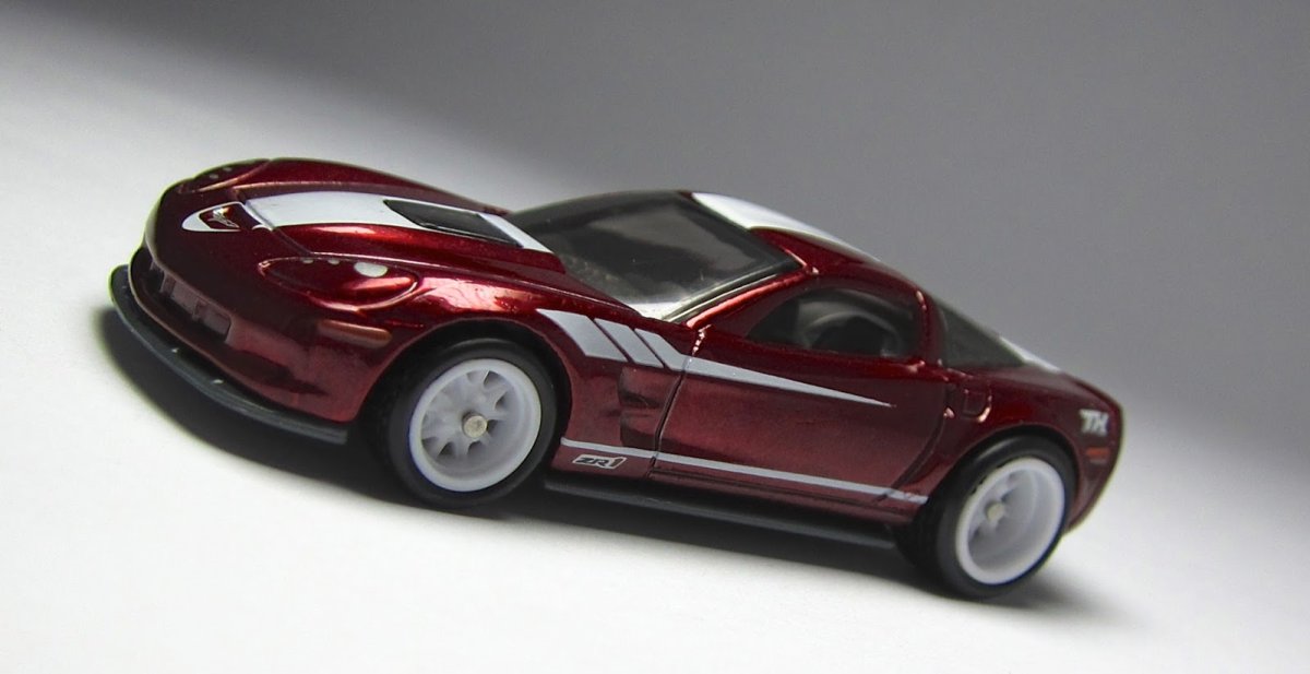 2013 09 Corvette ZR1 Red: Image 2