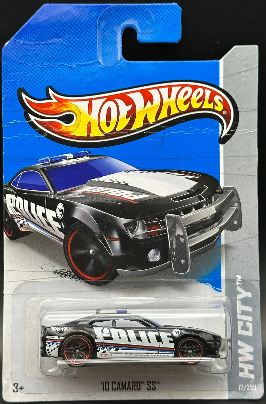 2013 10 Camaro SS Black: Long (INT): Image 2