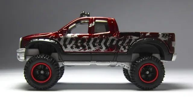 2013 10 Toyota Tundra Red: Image 5