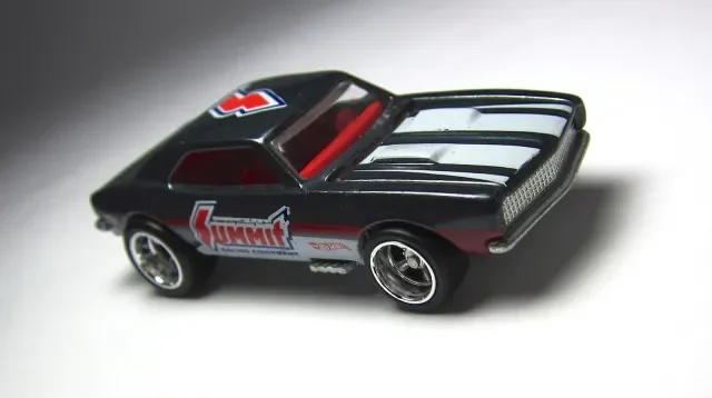 2013 67 Camaro Blue: Image 3