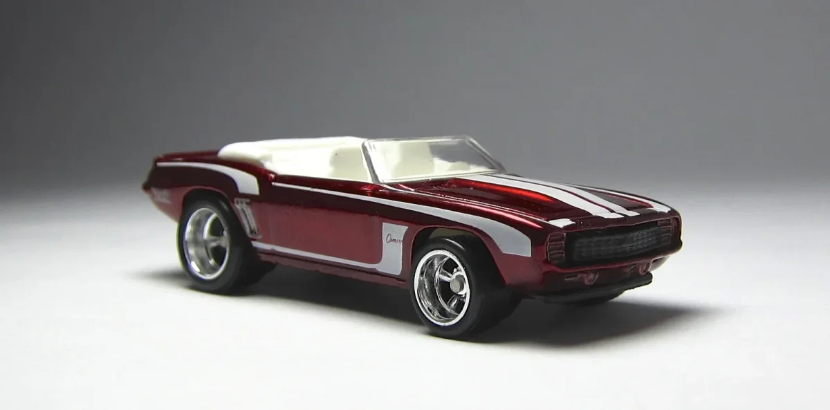 2013 69 Camaro Red: Image 2