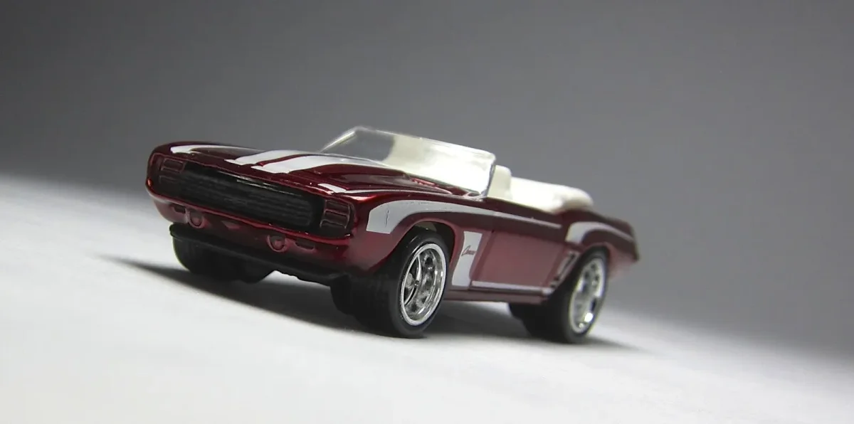 2013 69 Camaro Red: Image 3