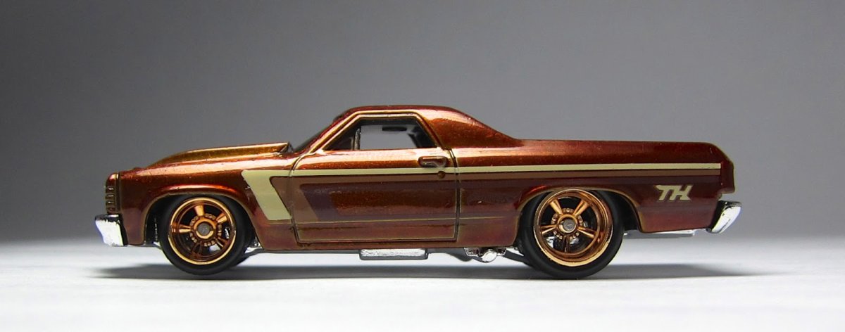 2013 71 El Camino Orange: Image 7