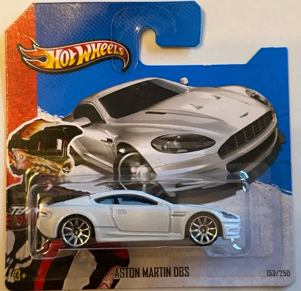 2013 Aston Martin DBS White: Short: Image 2