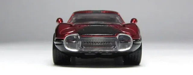 2013 Toyota 2000 GT Red: Image 5