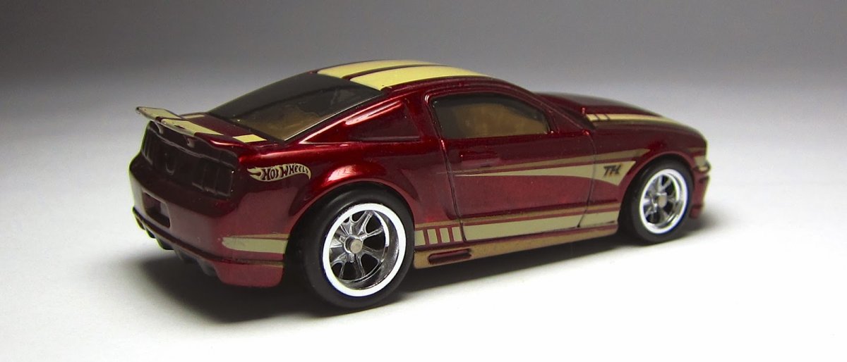 2014 07 Ford Mustang Red: Image 4