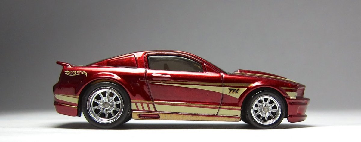 2014 07 Ford Mustang Red: Image 9