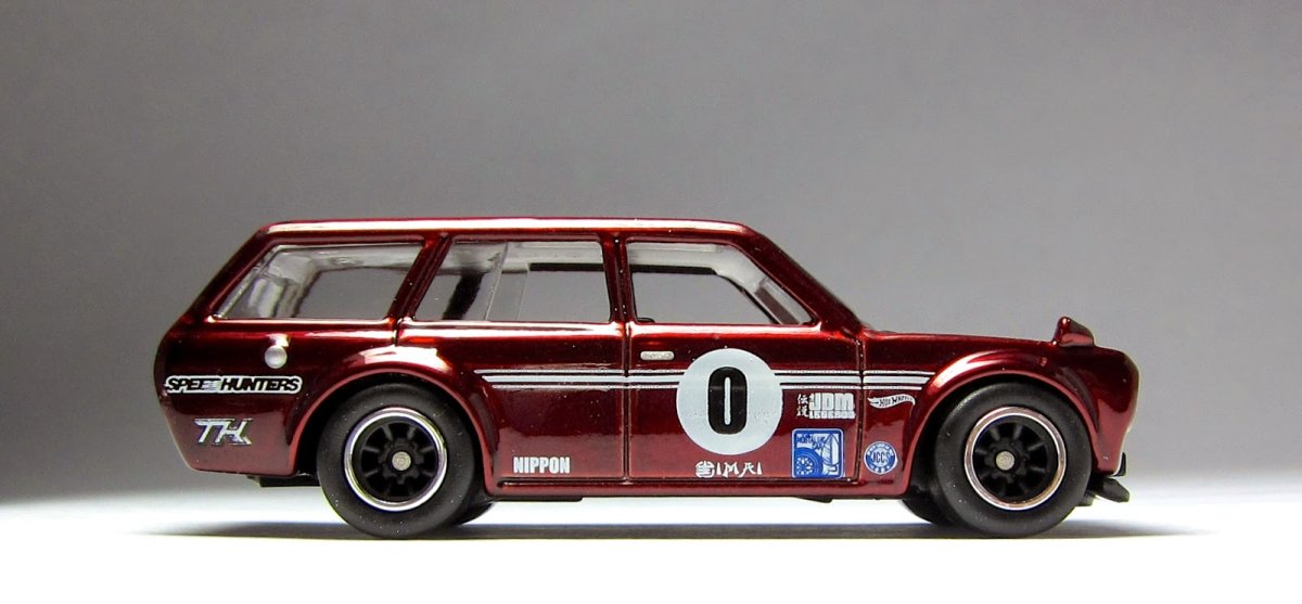 2014 71 Datsun Bluebird 510 Wagon Red: Image 13