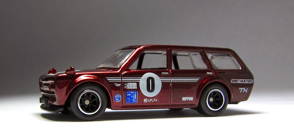 2014 71 Datsun Bluebird 510 Wagon Red: Image 14
