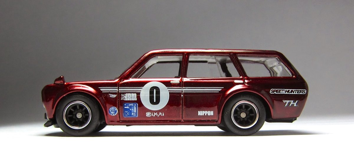 2014 71 Datsun Bluebird 510 Wagon Red: Image 5