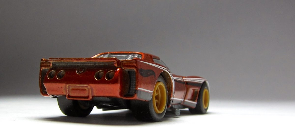 2014 76 Greenwood Corvette Orange: Image 7