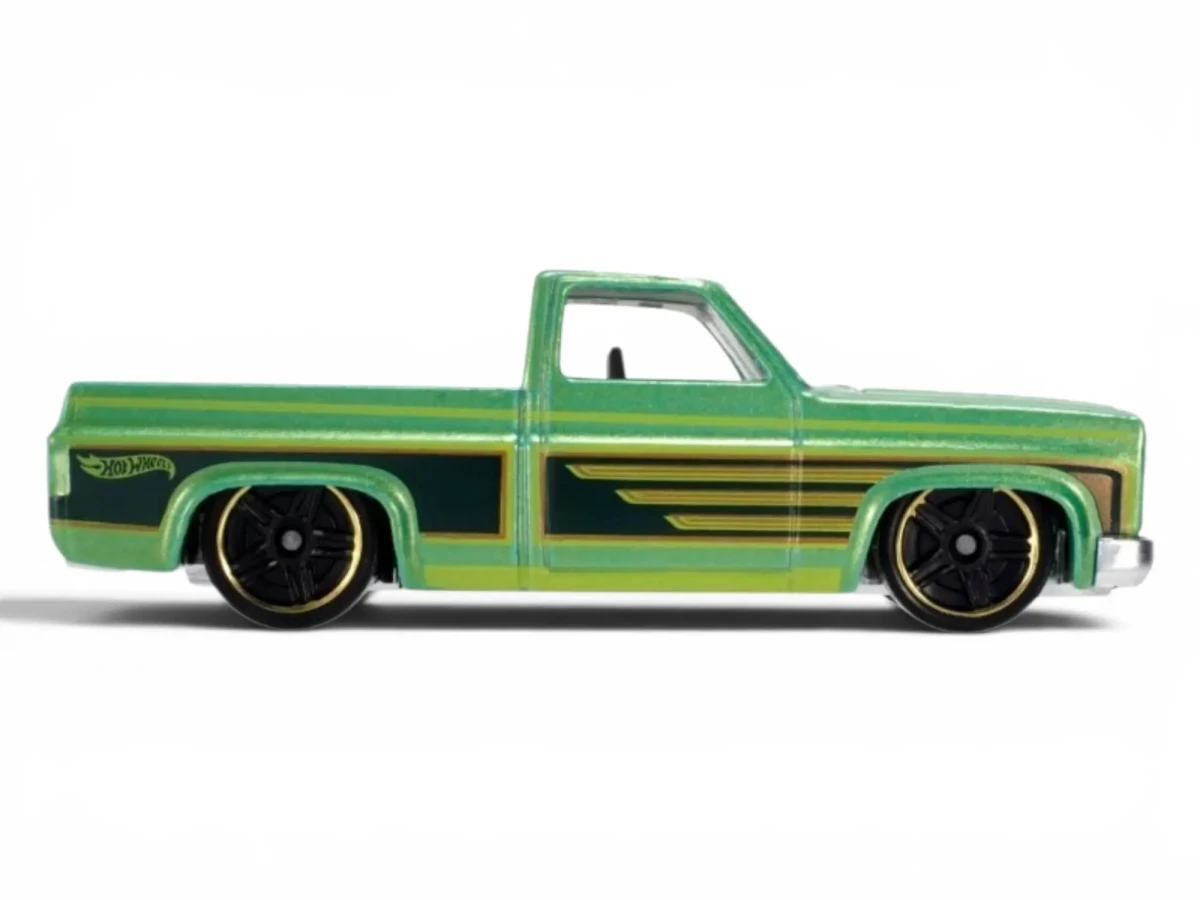 2014 83 Chevy Silverado Green: No Package: Image 2