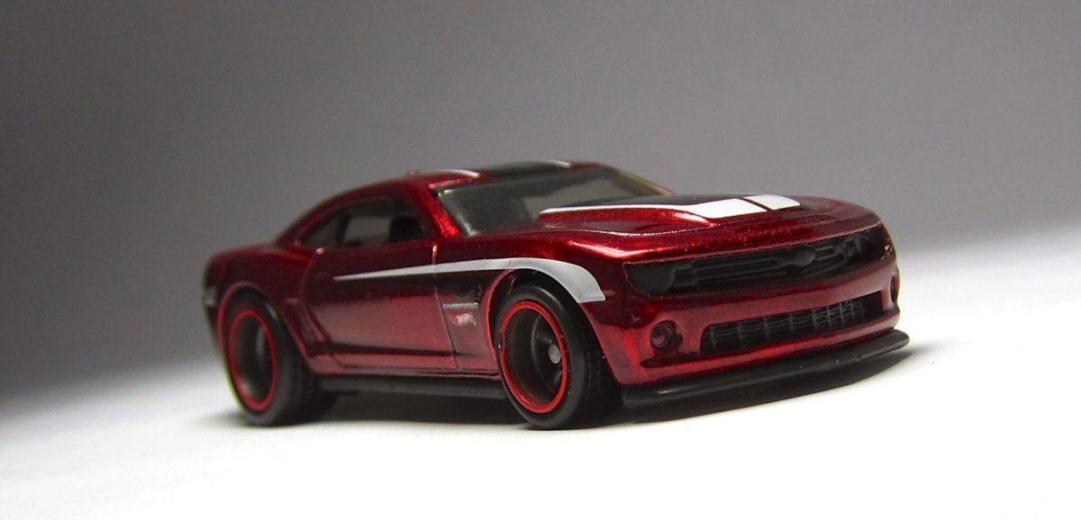 2014 2013 Hot Wheels Chevy Camaro Special Edition Red: Image 2